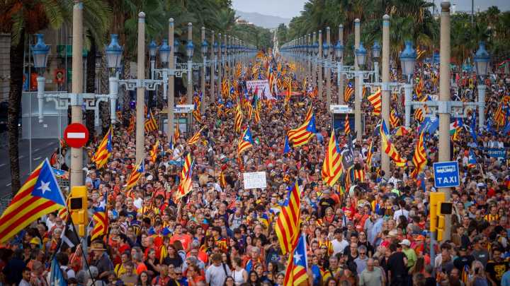O indepentismo perde forza nunha Diada condicionada pola chuvia