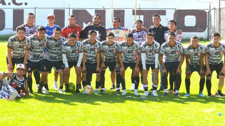 Valencia Pamboleros arrasa y ya está en semifinales de la Liga Salmantina de Futbol