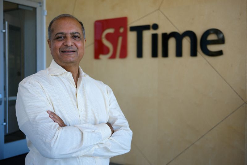 SiTime releases new chip aimed at wearable gadgets 