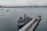 Dos aviones de combate venezolanos sobrevuelan un buque estadounidense en una “demostración de fuerza”
