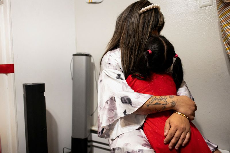 Trump administration may not end Venezuelan migrants' protections, court rules