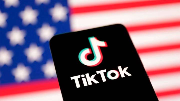 Trump firmó la orden ejecutiva para la venta de TikTok en Estados Unidos a inversionistas…