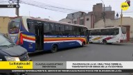 Pasajeros no saben dónde abordar transporte público tras cierre de la avenida Grau