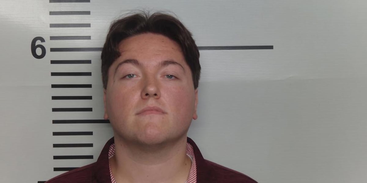 27-year-old arrested for inappropriately touching girl at bus stop