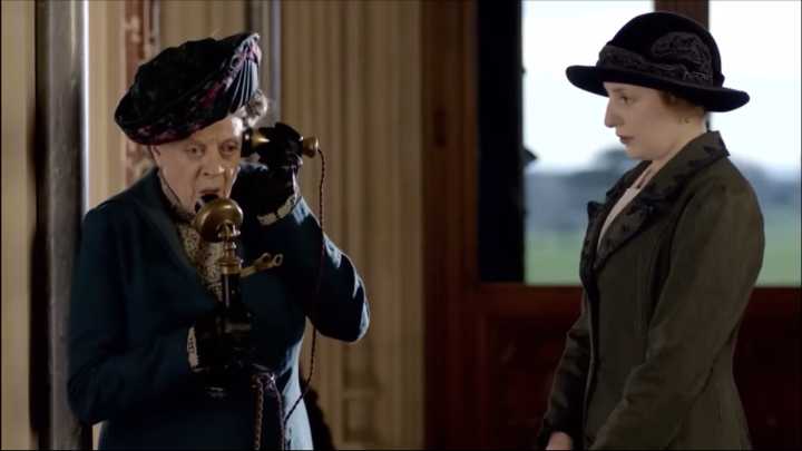 I Asked The Downton Abbey: Grand Finale Cast Their Favorite Maggie Smith Moment, And I’m On The Lookout for One BTS Easter Egg Now