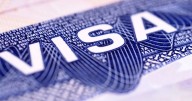 Trump planea impuesto de 100 mil dólares para ciertas visas en EU: ¿a quiénes afectará?