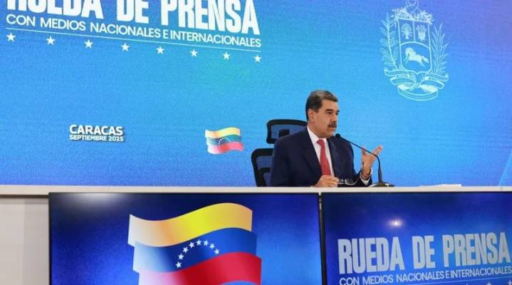 Capturan lancha con más de 3 mil kilos de drogas anuncio el presidente Maduro