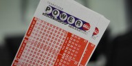 Four Powerball tickets, one in Bedford, win $50,000 each in Virginia