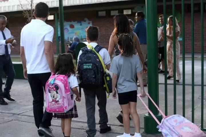 Confirman fecha de pago del Bono Logro Escolar: Revisa quiénes reciben el beneficio