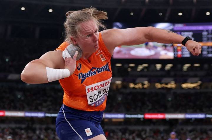 Athletics-Dutchwoman Schilder takes world shot gold with final throw