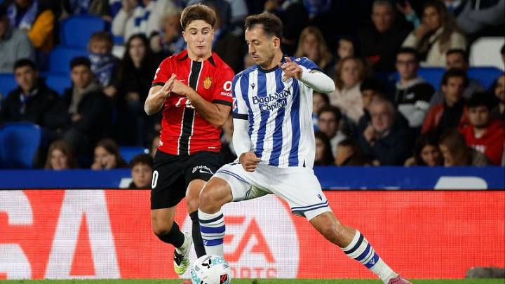 Un solitario gol de Oyarzabal le da la primera victoria de la temporada a una Real que sale del descenso