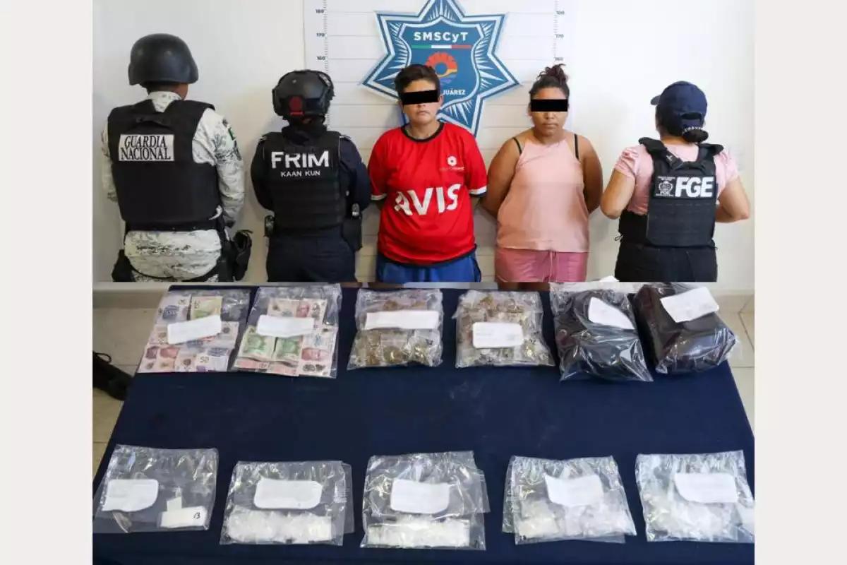 Caen dos mujeres en Cancún con más de 200 dosis de droga en presunto acto de narcomenudeo