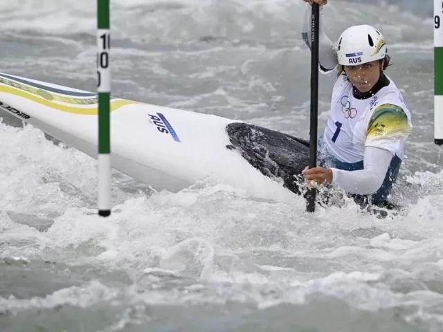 Canoe-kayak champion Fox out of worlds after kidney surgery