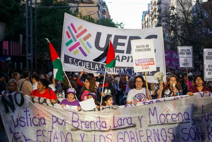 Una multitud marchó en Córdoba para reclamar justicia por Brenda, Morena y Lara