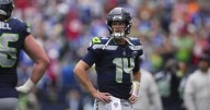 New QB Sam Darnold and offensive coordinator Klint Kubiak have slow starts for Seahawks