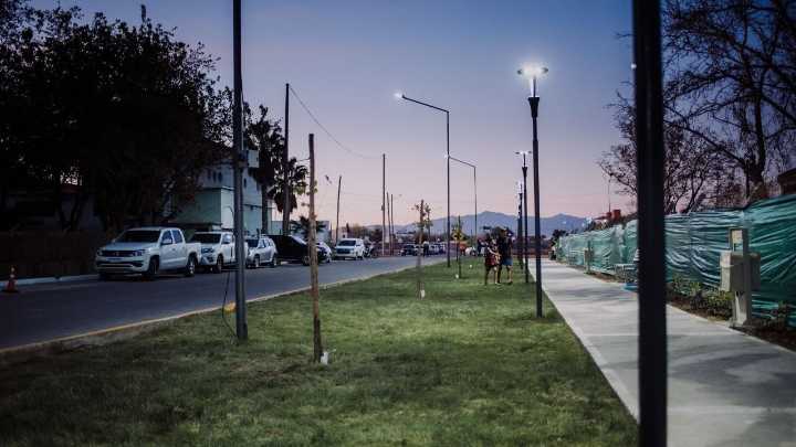Calles renovadas, luminarias y espacios verdes: Capital inauguró nuevas obras