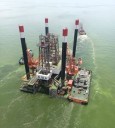 China instala la primera plataforma petrolera flotante en el Lago de Maracaibo, en Venezuela