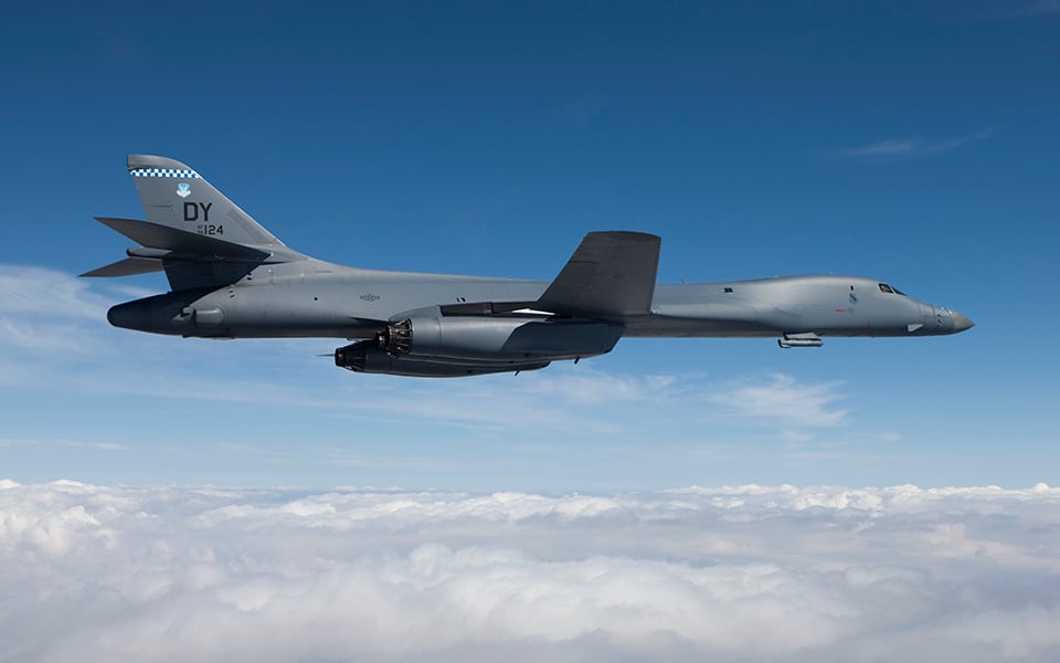 Estados Unidos moderniza su bombardero B-1B Lancer capaz de lanzar armas de forma masiva, buscan alargar su vida útil más allá de 2040