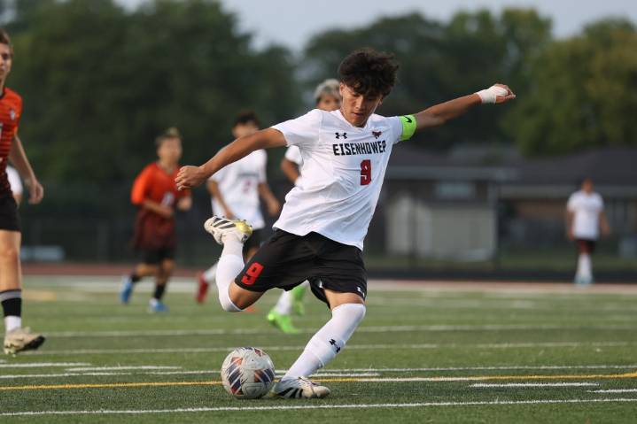 Soccer: Felipe Arriaga rolls Eisenhower past Shepard