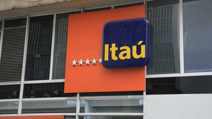 Itaú Investor Day 2025: The Bank Will Start An Unimaginable Repositioning (NYSE:ITUB)