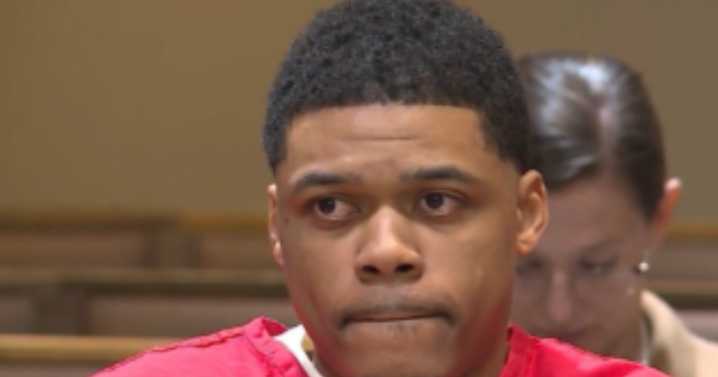 Opening statements made in trial of man accused of murdering child's mother, throwing 2