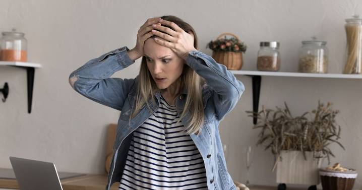 Urgent warning issued as scammers drain DWP claimants' bank accounts
