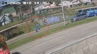Video capta momento en que escolar es violentamente atropellado en Chiguayante: Conductora se fugó y no le prestó ayuda