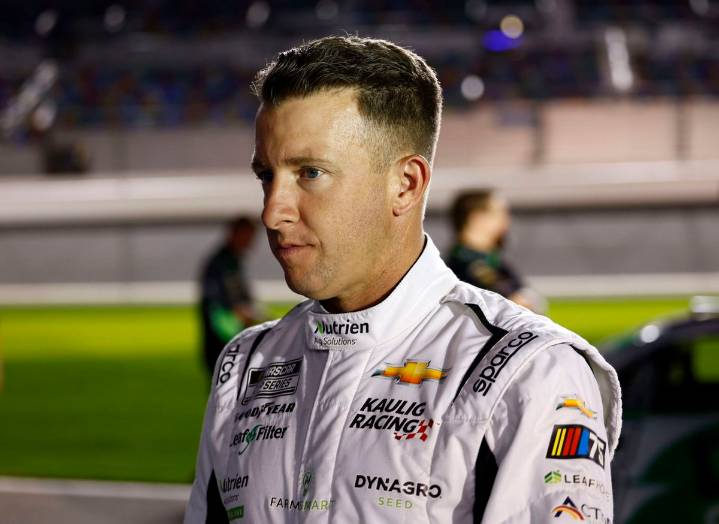 AJ Allmendinger Breaks 13-Year-Old Oval Curse With Stunning Lap in Bristol In a moment of surprise, AJ Allmendinger shocks the Cup Series playoff field by breaking a long, drab streak in Bristol. Sume
