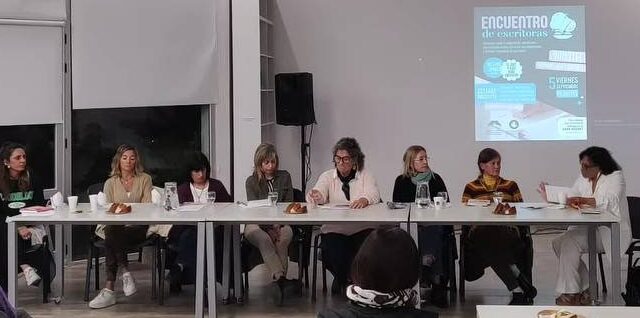 Se concretó el Encuentro de Escritoras ayacuchenses en la Biblioteca «Manuel Vilardaga»