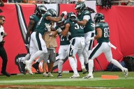 Eagles send a message to the NFL and the 31 other teams with the fake tush push