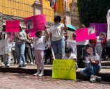 Localizan a Arjan Vázquez; protesta de familiares llega a Presidencia de Guanajuato