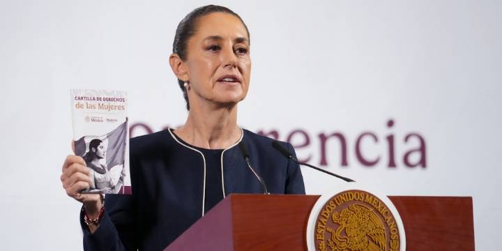 Día Internacional de la Mujer Indígena: Gobierno de México avanza en traducción de la Cartilla de Derechos de las Mujeres