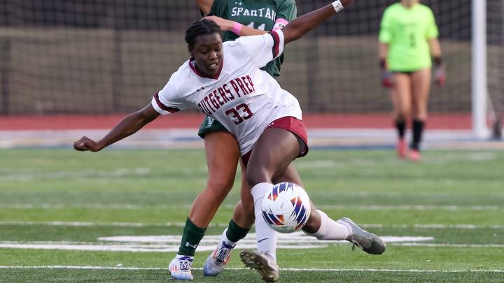 No. 1 Rutgers Prep breaks game open in second half