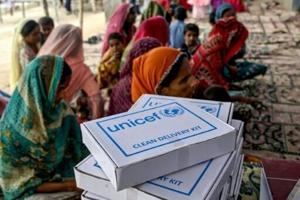Obese surpass undernourished youths for first time, UN warns