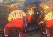 Colisionan un coche y un camión en un pueblo de Toledo con el resultado de dos heridos leves en el hospital