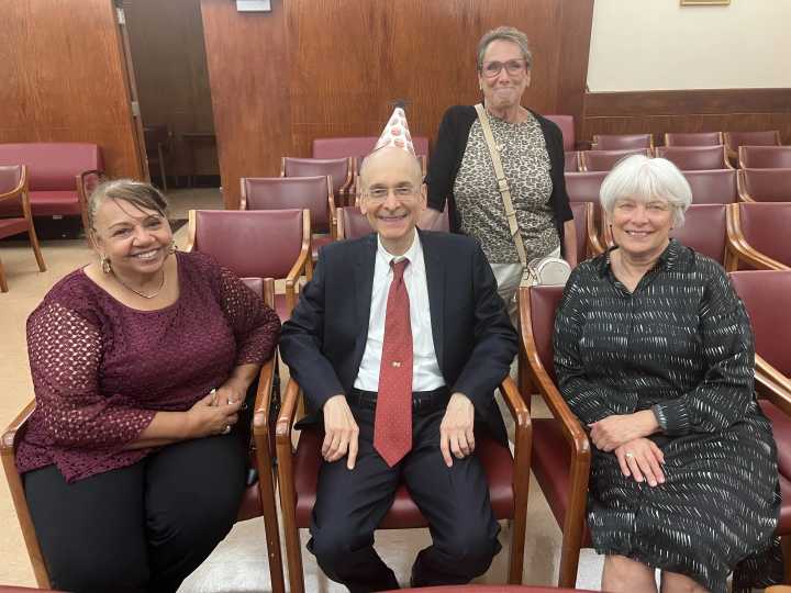 After 39 years, senior court reporter Eric Pollyea steps down