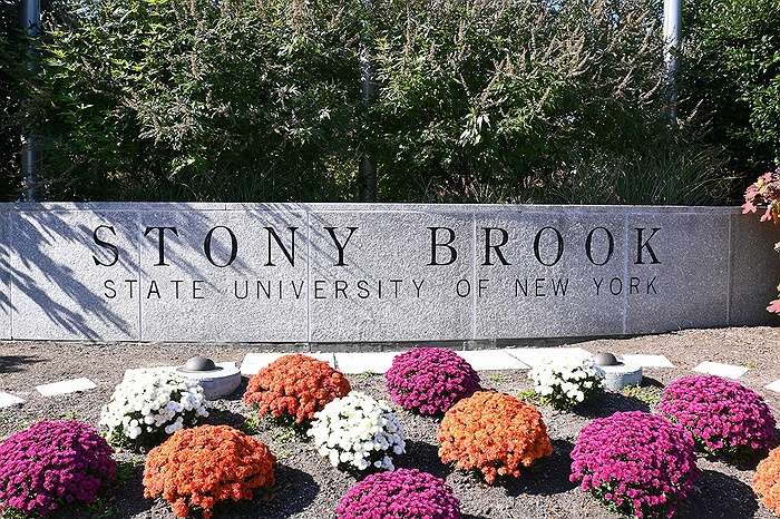 Governor Hochul Announces $300 Million Investment In SUNY At Stony Brook’s Quantum Research And Innovation Hub