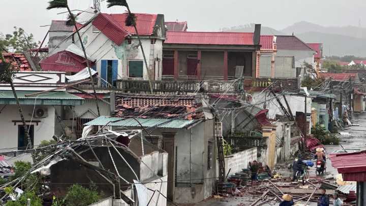 Deadly super storm with 83mph winds leaves nine dead and dozens missing as typhoon Bualoi hits Vietnam