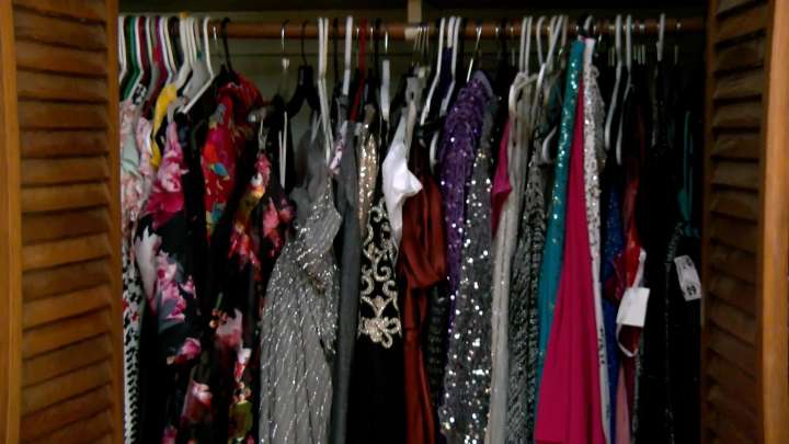'Every girl deserves that': Woman loans dresses to low