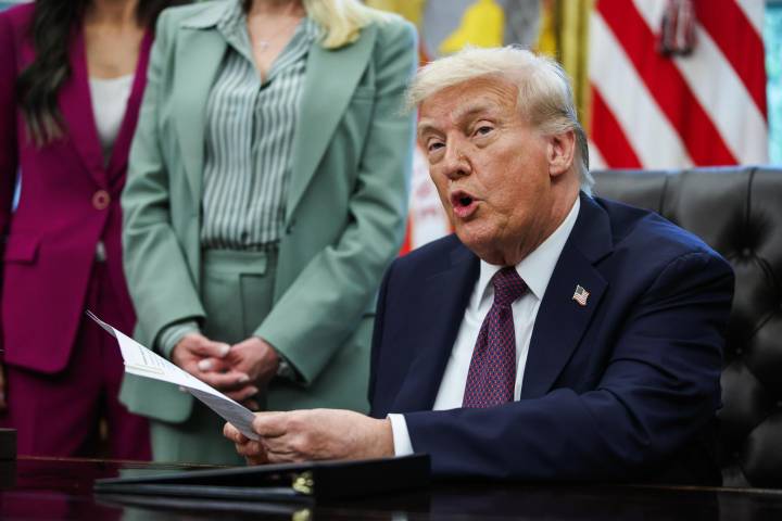 Trump advierte a Hamás de no usar a los rehenes como escudos humanos