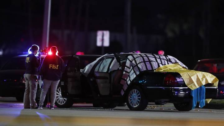 Fla. officer cleared in fatal shooting of man held hostage by robbers