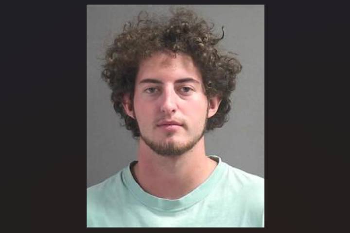Arrestan joven por matar caimanes en Florida