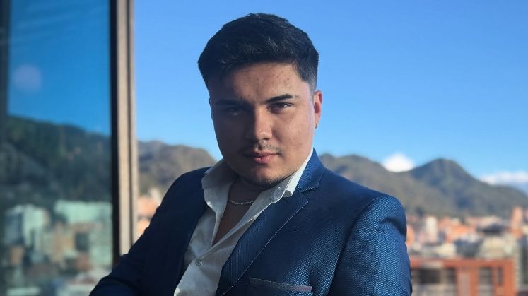 Diago Santiago revive clásicos de la música popular con el estreno de dos nuevos videoclips