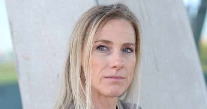 Spot 'intense' face signal to confirm if someone is lying to you