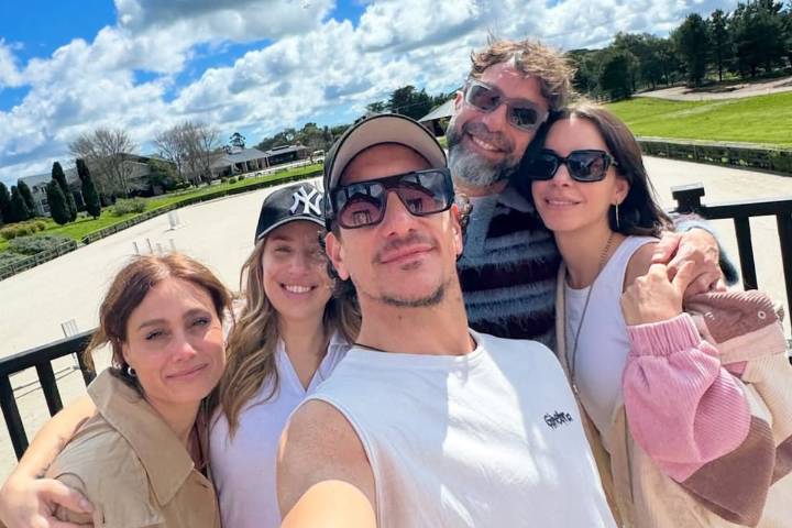 Nico Vázquez viajó a Mar del Plata con sus compañeros de Rocky y mostró todo