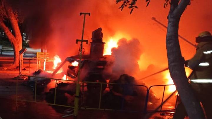 Juego mecánico se incendia tras corto circuito en La Laguna