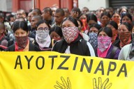 Familiares del caso Ayotzinapa en México piden la extradición de presuntos responsables