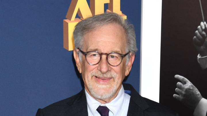 Steven Spielberg sings praises of Leo DiCaprio's new film