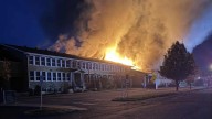 Massive blaze engulfs elementary school in Prevost, Que.