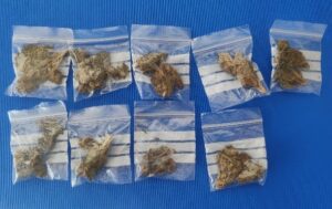 En Paipote: Adolescente de 16 años fue sorprendido con nueve bolsas con marihuana y conduciendo automóvil